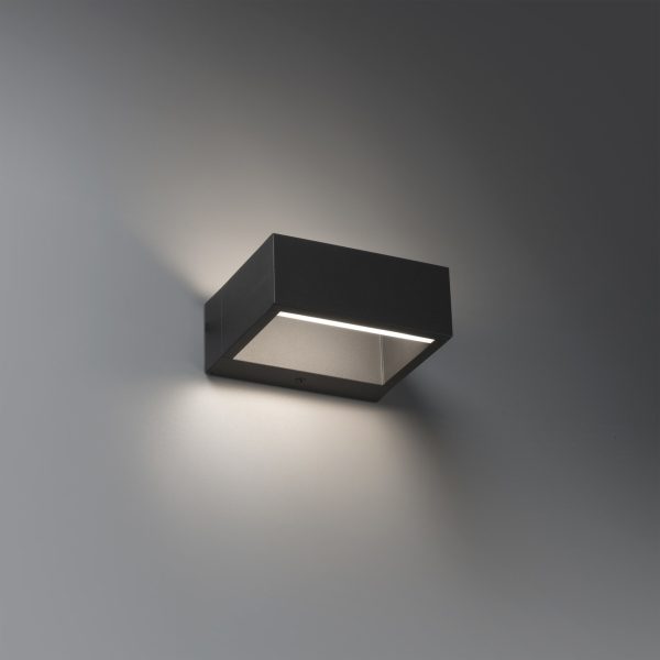 ALP LED Aplique de Faro. Medidas: L 150 x A 60 x F 130 mm. Color: Gris