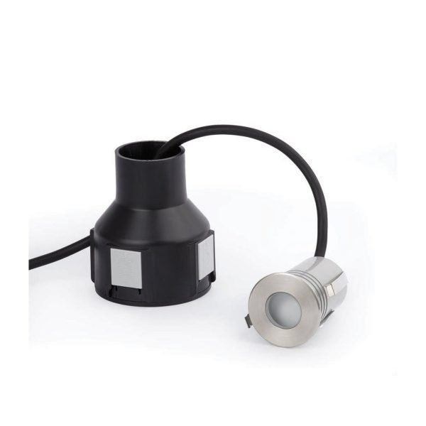 CROSBY Foco de Faro. Medidas: Ø 80 x L 80 x A 100 x F 80 mm. Color: Acero