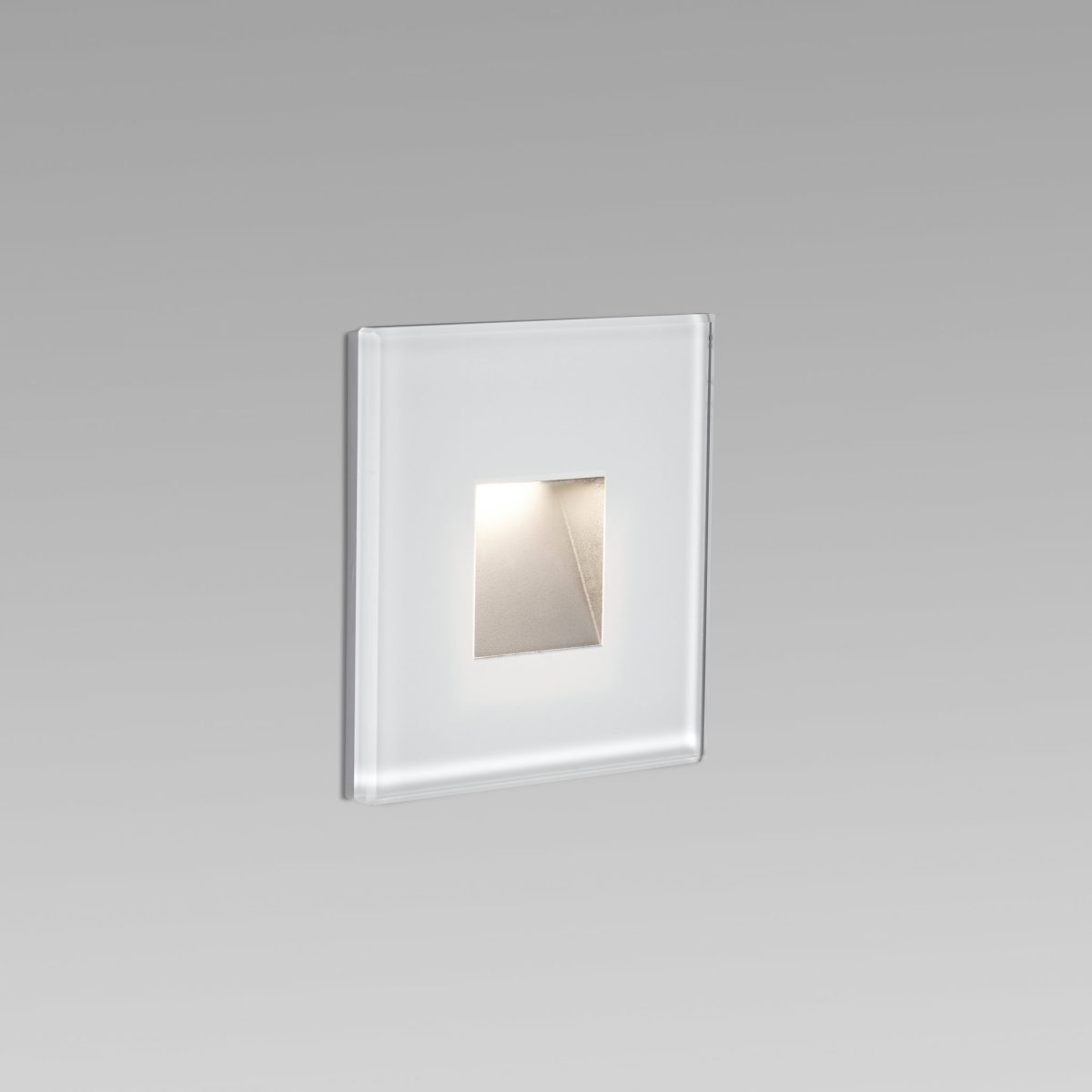 DART Foco de Faro. Medidas: L 80 x A 80 x F 36 mm. Color: Blanco