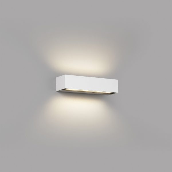 DORO Aplique de Faro. Medidas: L 220 x A 48 x F 70 mm. Color: Blanco