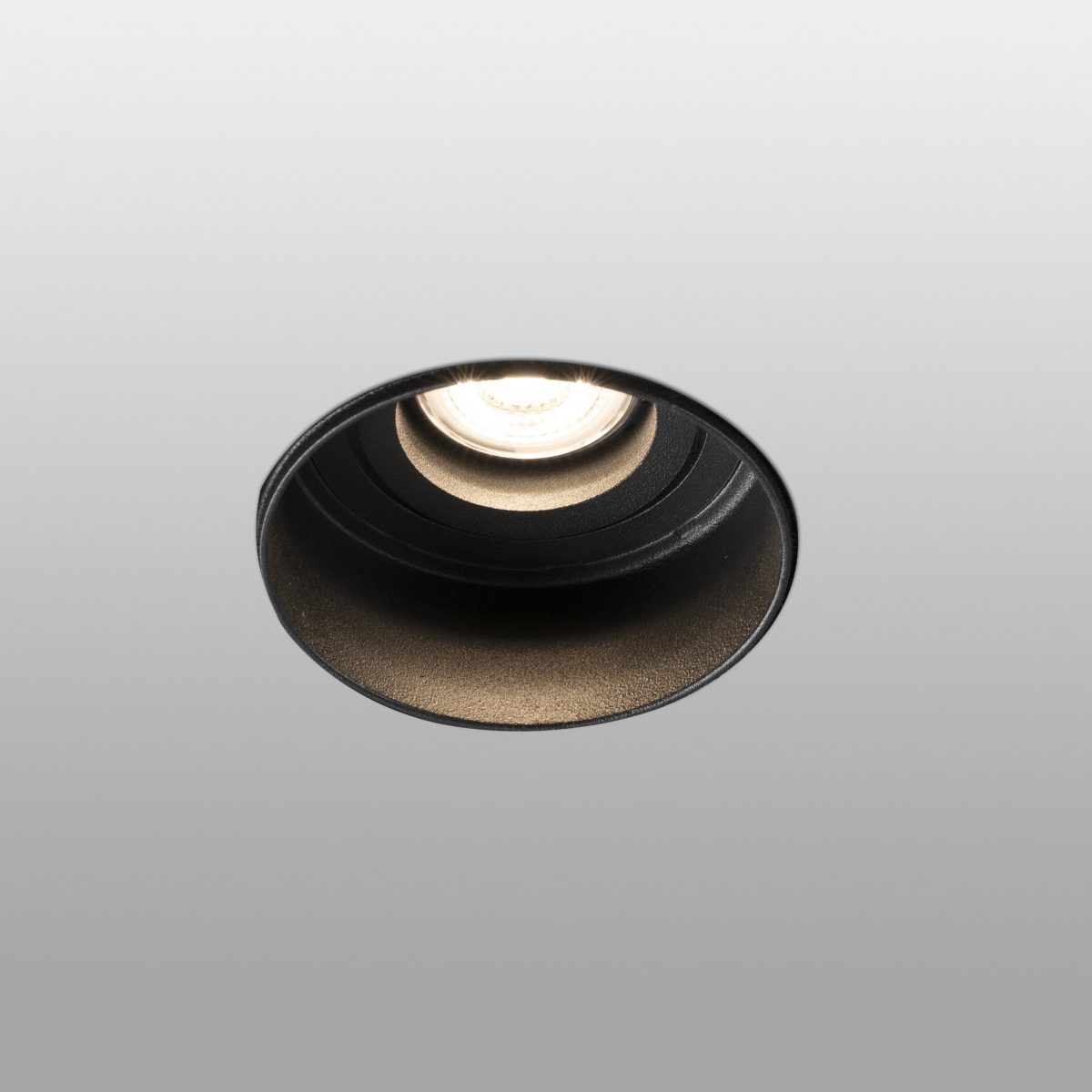 HYDE Foco de Faro. Medidas: Ø 82 x L 82 x A 55 x F 82 mm. Color: Negro