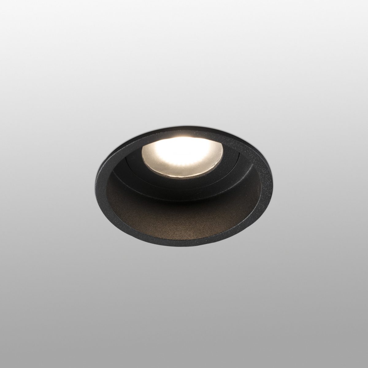 HYDE Foco de Faro. Medidas: Ø 89 x L 89 x A 55 x F 89 mm. Color: Negro
