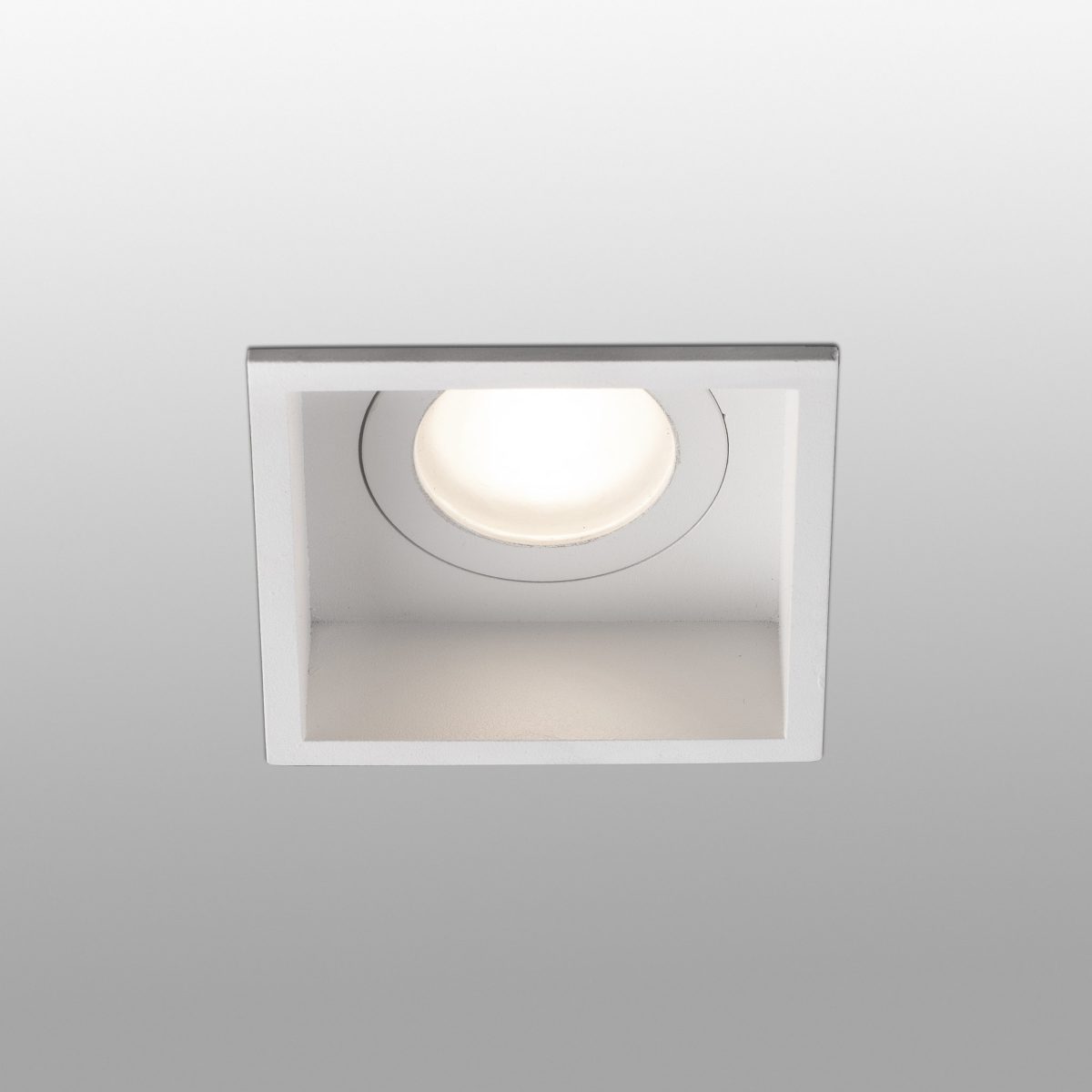 HYDE Foco de Faro. Medidas: L 89 x A 55 x F 89 mm. Color: Blanco