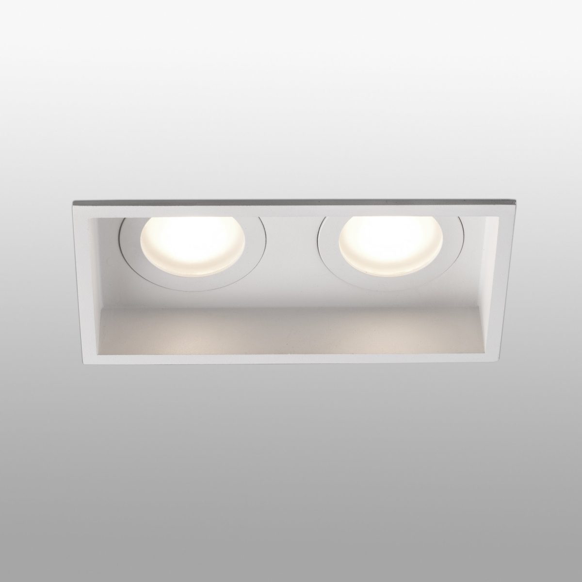 HYDE Foco de Faro. Medidas: L 171 x A 55 x F 89 mm. Color: Blanco