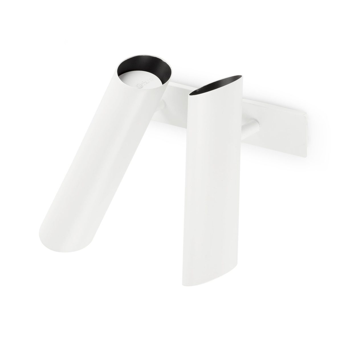 LINK Aplique de Faro. Medidas: L 250 x A 220 x F 180 mm. Color: Blanco