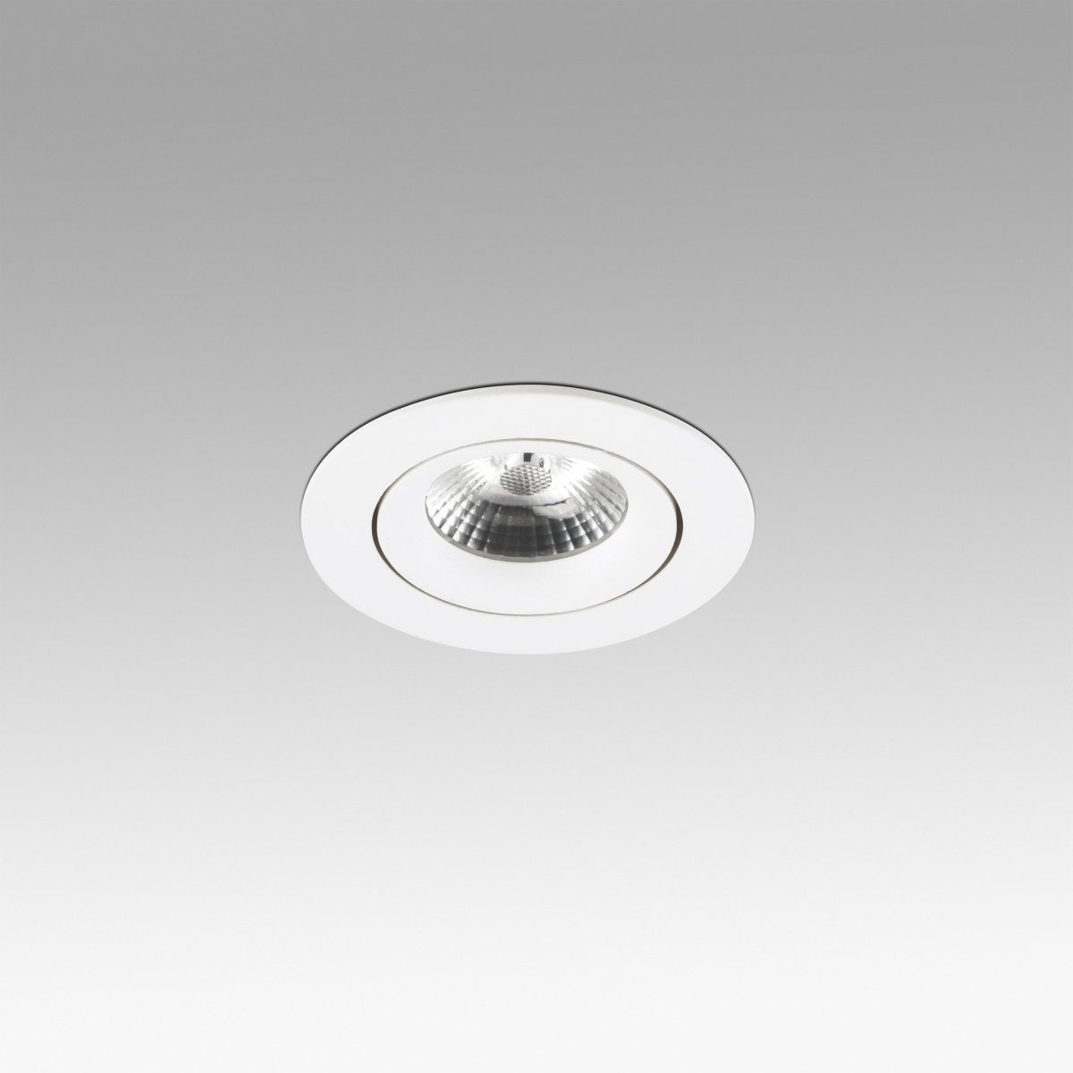 NAIS Foco de Faro. Medidas: Ø 85 x L 85 x A 40 x F 85 mm. Color: Blanco