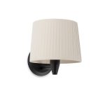 SAMBA Aplique de Faro. Medidas: L 220 x A 220 x F 255 mm. Color: Negro
