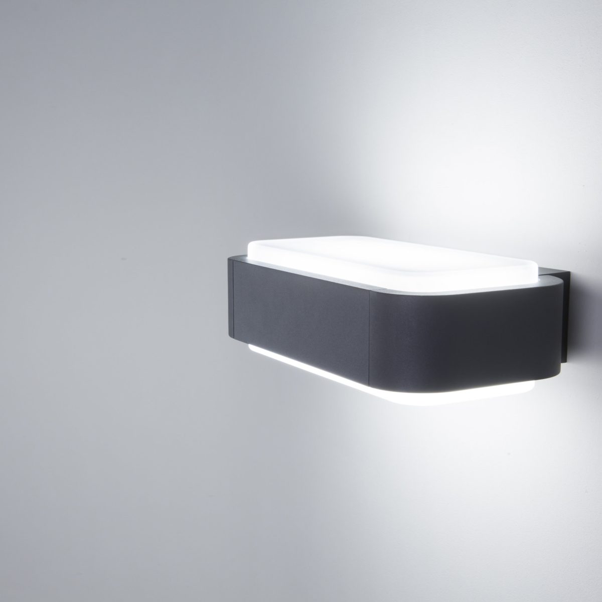 STICKER LED Aplique de Faro. Medidas: L 280 x A 85 x F 171 mm. Color: Gris